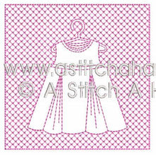 Load image into Gallery viewer, Akachan Baby Trapunto Tote and Quilt Blocks

